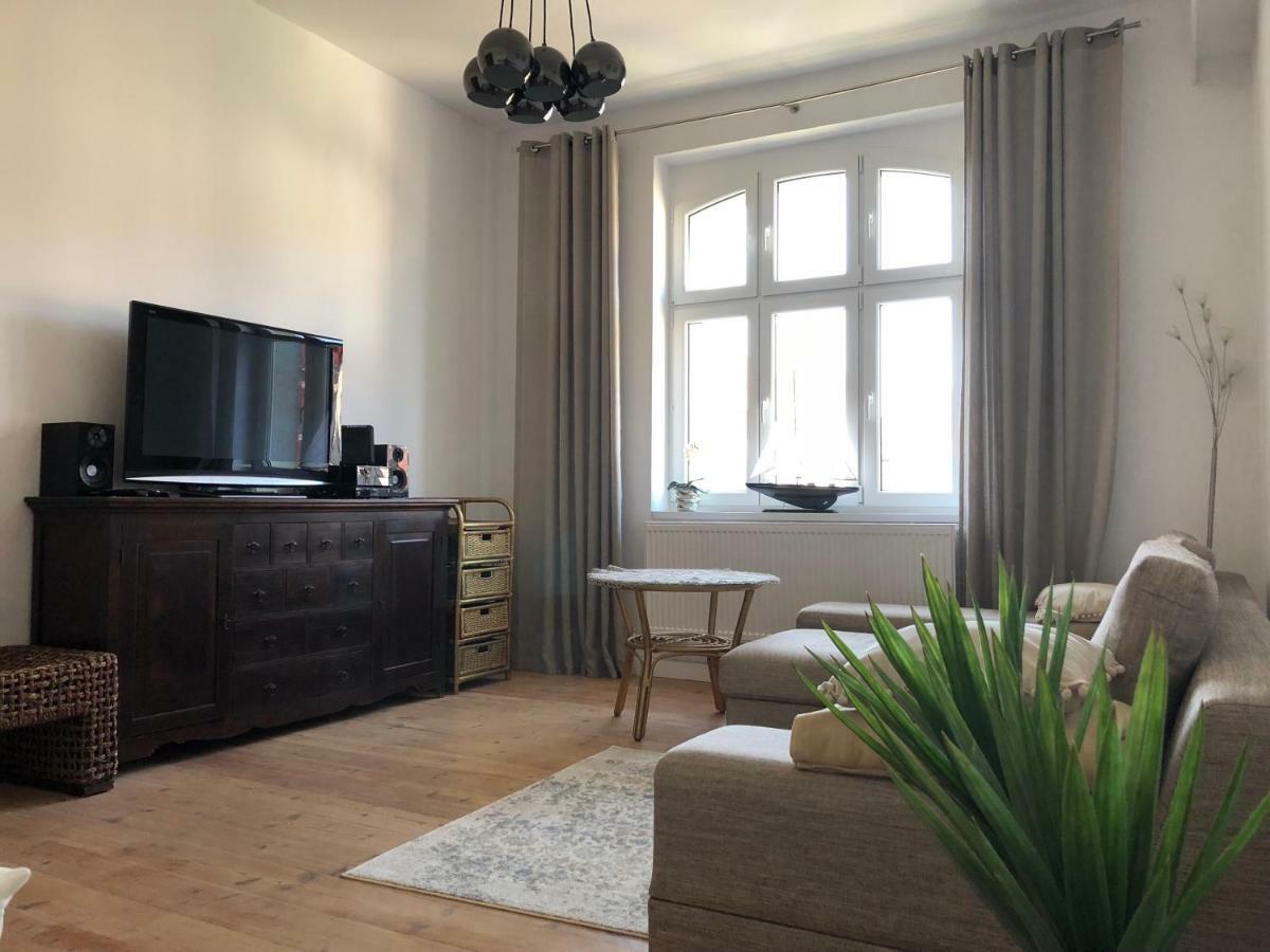 Przedwojenna Kamienica Appartement Świnoujście Buitenkant foto